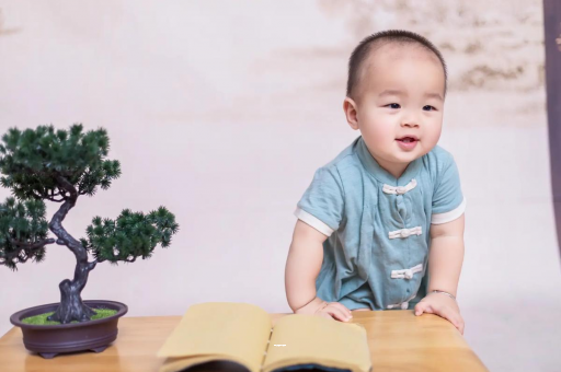 枣庄宝宝爱吐奶是什么原因